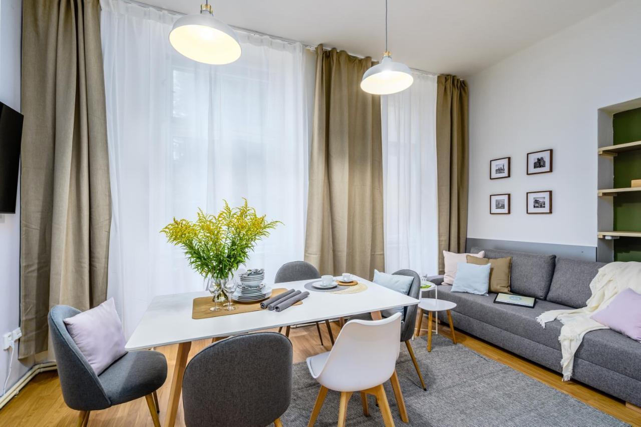 Ferienwohnung Modern&Huge APTs in Center by Michal&Friends Prag Exterior foto