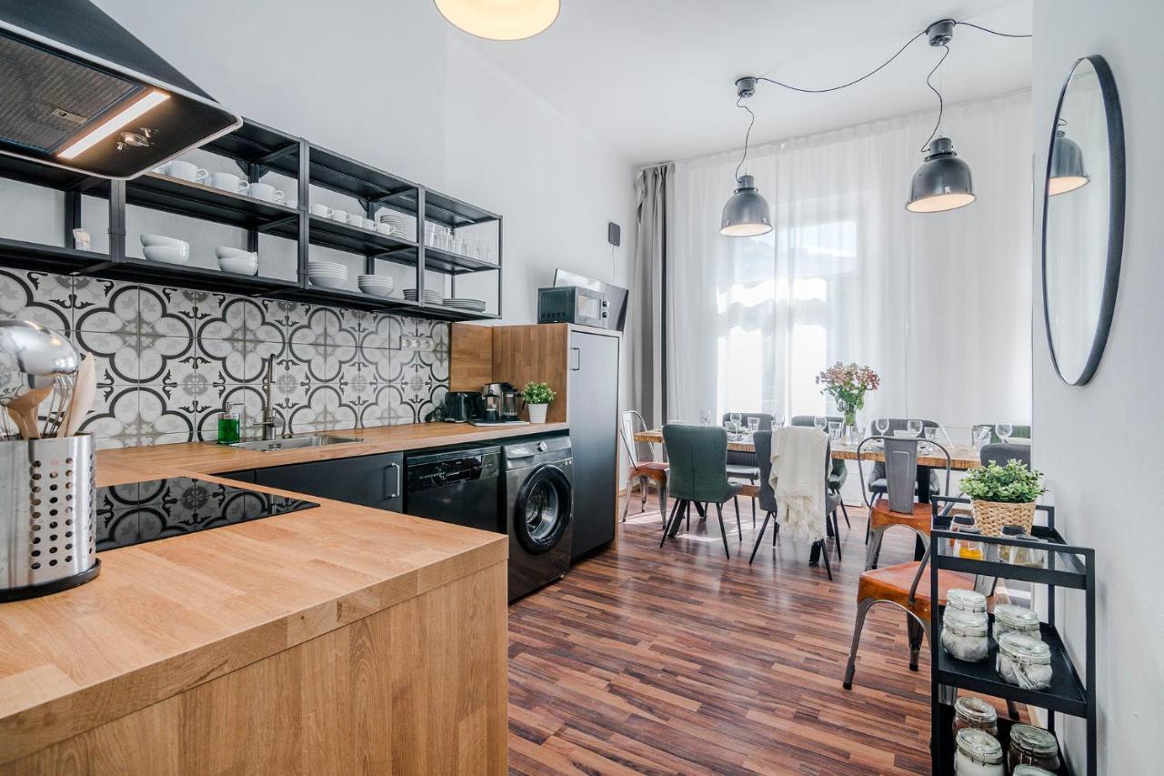 Ferienwohnung Modern&Huge APTs in Center by Michal&Friends Prag Exterior foto